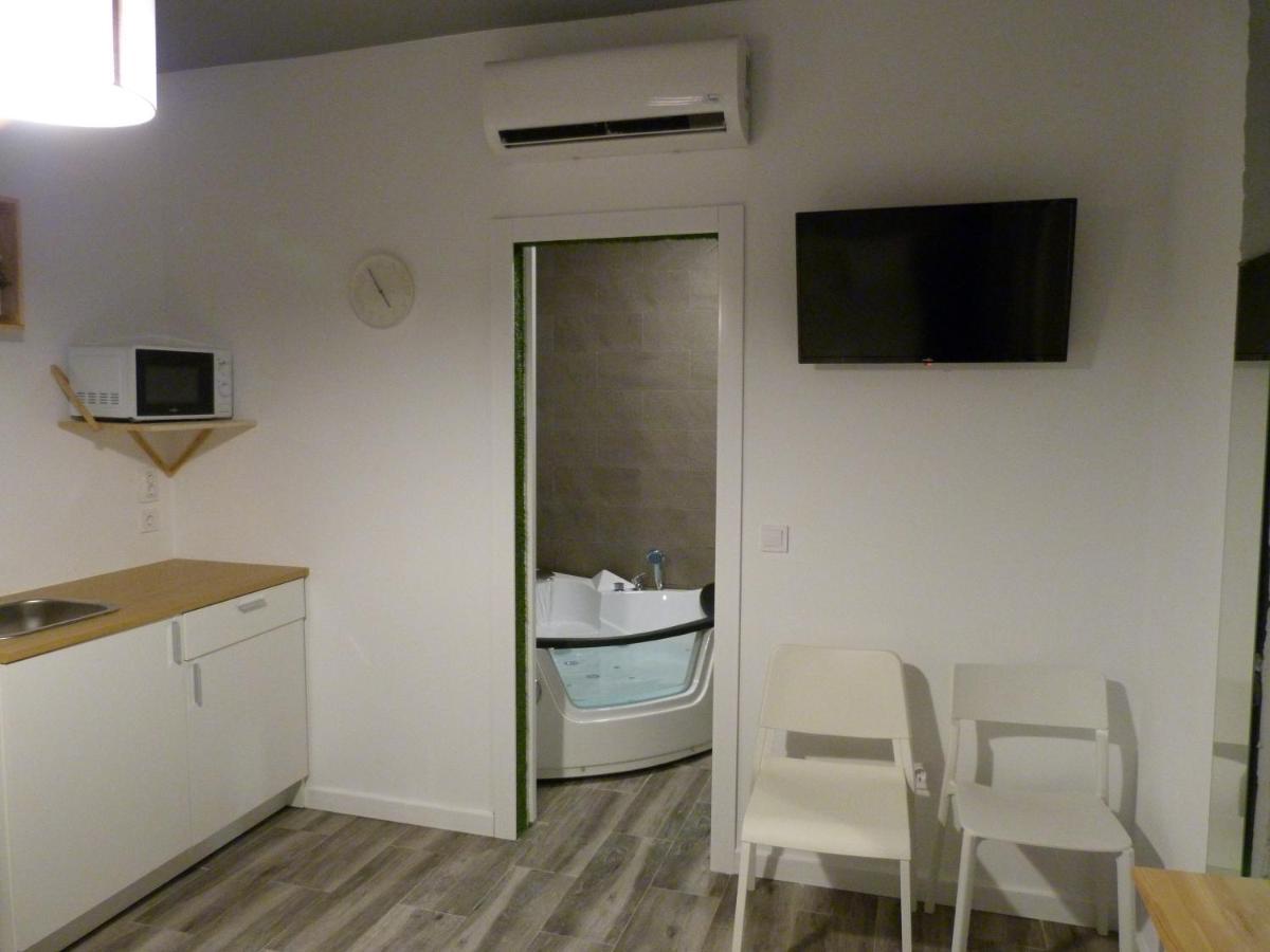 Intimo Y Acogedor "Algunos" Con Banera Hidromasaje Apartment Valencia Exterior photo